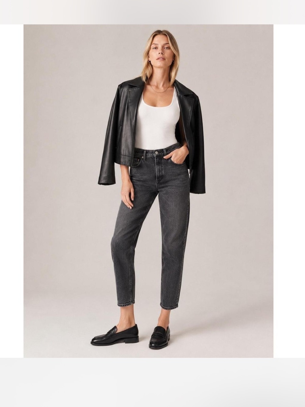 Abercrombie & Fitch “the mom high rise”